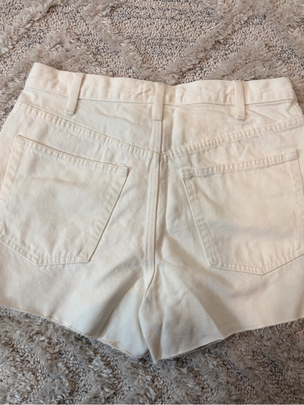 Universal Thread White High-Rise Mini Shorts - NWT - Picture 4 of 4